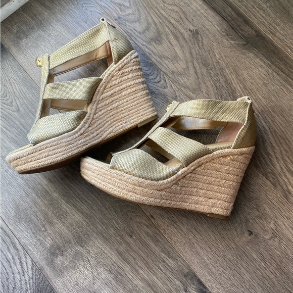 🛍️Michael Michael Kors Damita Platform Wedge Sandals - Picture 6 of 8